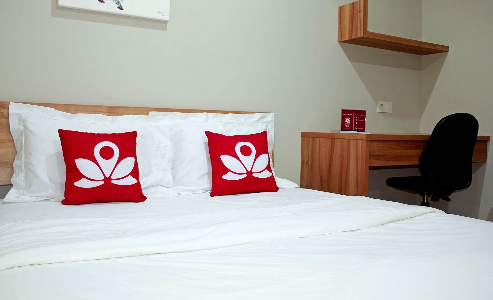 Zen Rooms Permata Karawaci Syariah Tangerang Buitenkant foto