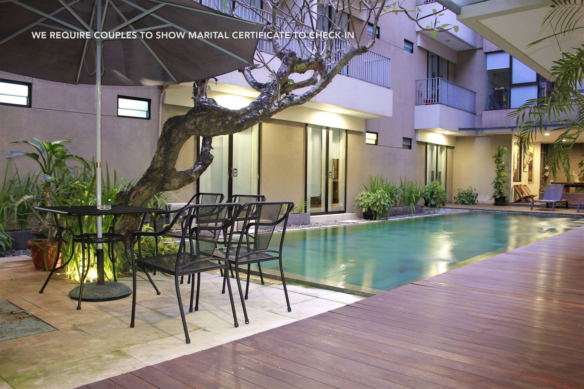 Zen Rooms Permata Karawaci Syariah Tangerang Buitenkant foto